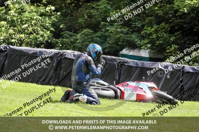 cadwell no limits trackday;cadwell park;cadwell park photographs;cadwell trackday photographs;enduro digital images;event digital images;eventdigitalimages;no limits trackdays;peter wileman photography;racing digital images;trackday digital images;trackday photos